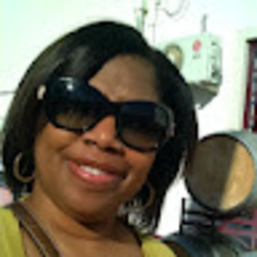 Meet your Posher, Denine